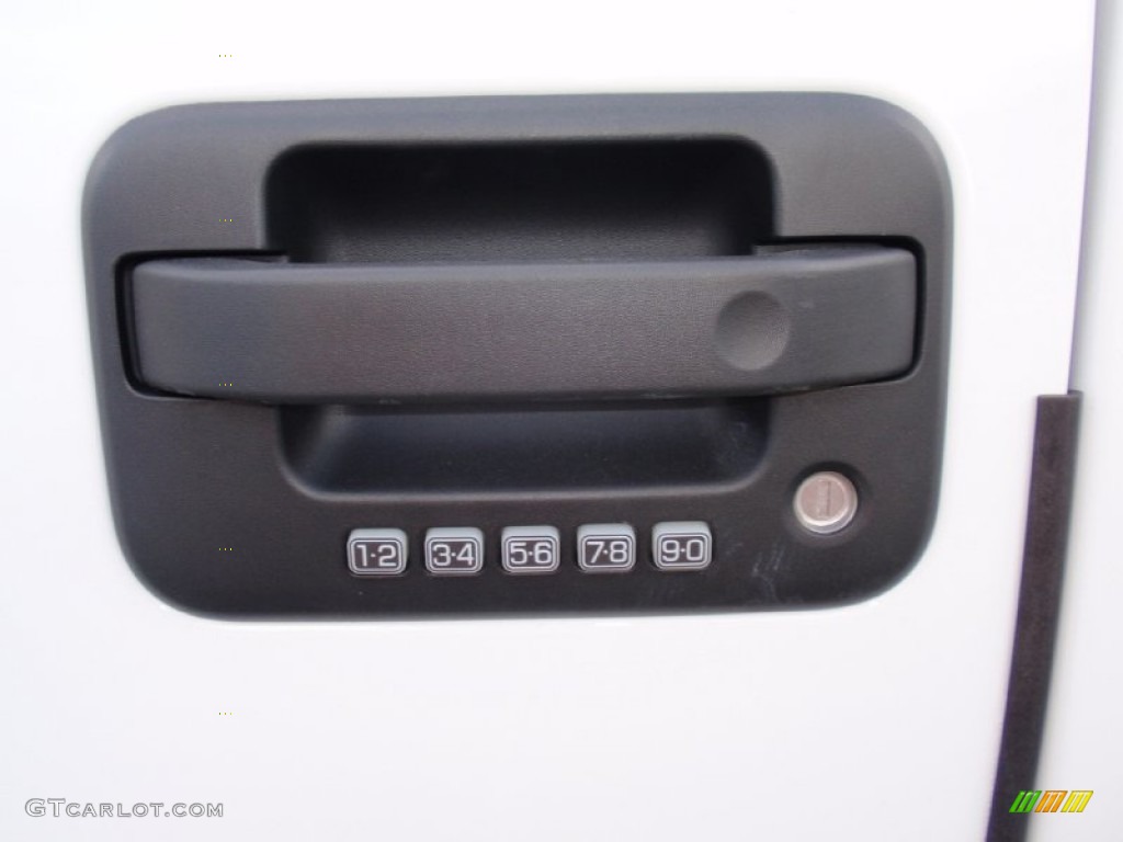 2014 F150 XL Regular Cab - Oxford White / Steel Grey photo #14