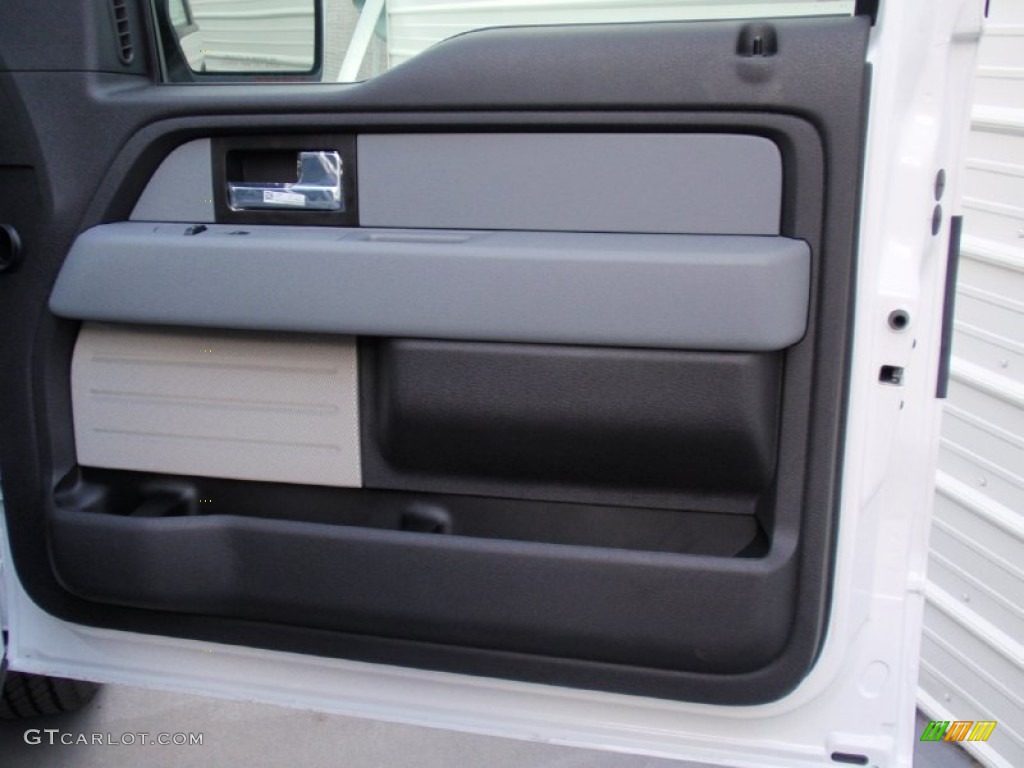 2014 F150 XL Regular Cab - Oxford White / Steel Grey photo #21