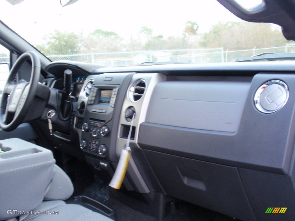 2014 F150 XL Regular Cab - Oxford White / Steel Grey photo #22