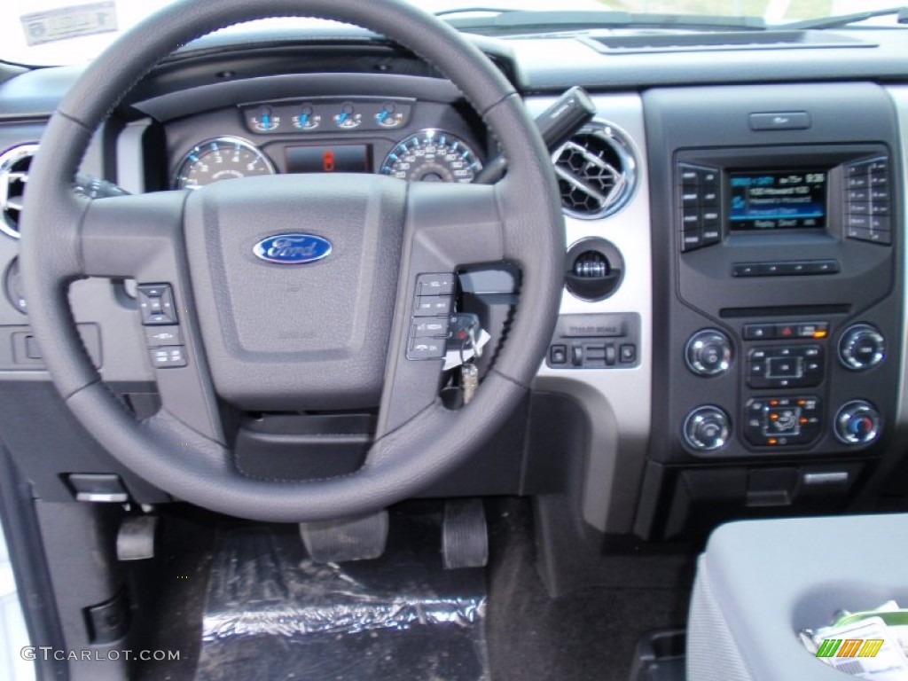 2014 F150 XL Regular Cab - Oxford White / Steel Grey photo #29