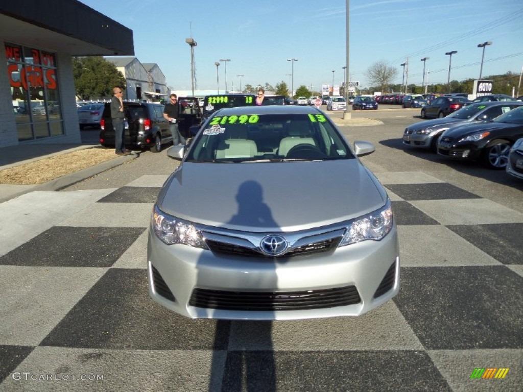 2013 Camry Hybrid LE - Classic Silver Metallic / Light Gray photo #2