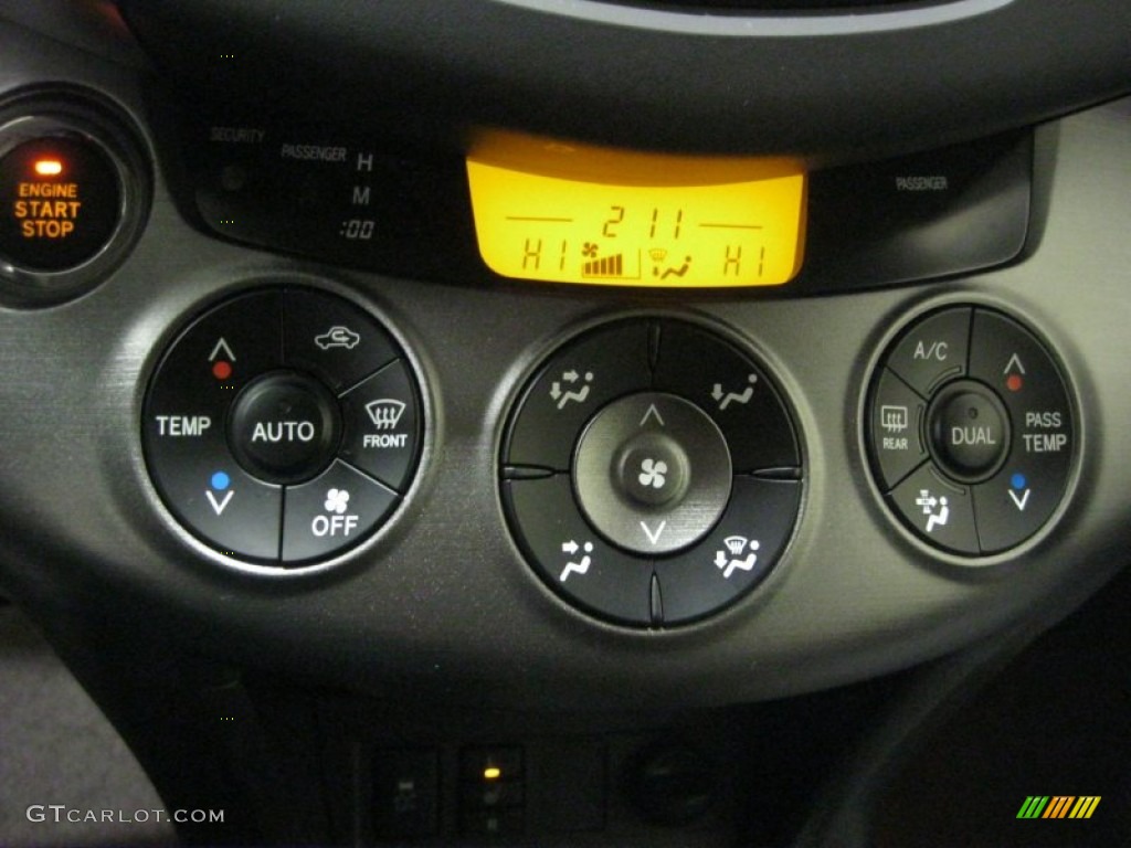 2009 RAV4 Limited - Classic Silver Metallic / Ash Gray photo #26