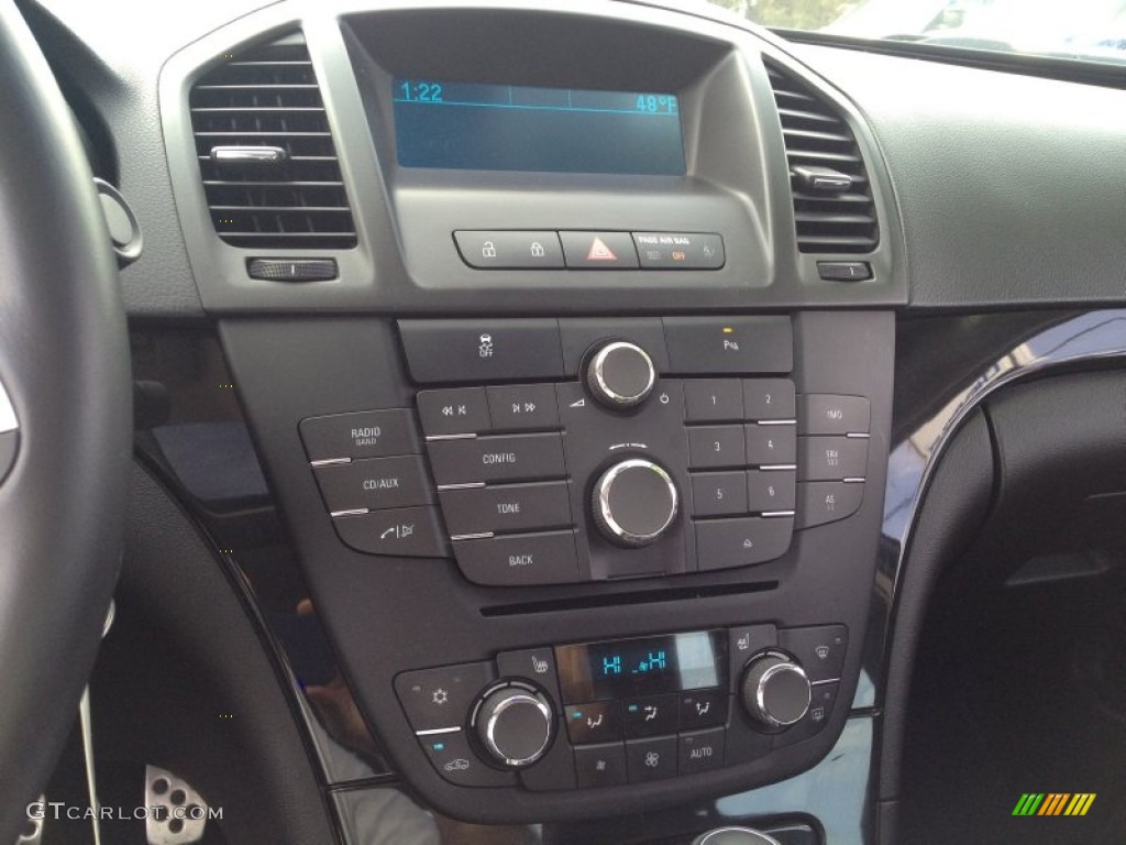 2011 Buick Regal CXL Turbo Controls Photo #90752523