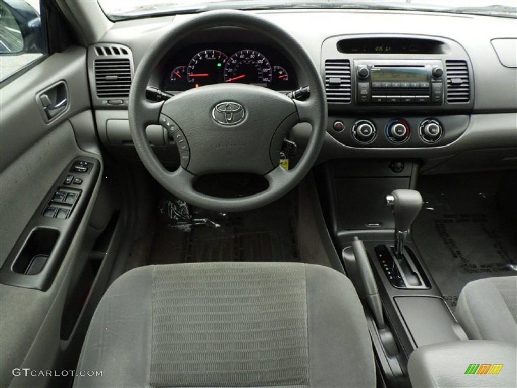 2006 Camry LE - Indigo Ink Pearl / Stone Gray photo #7