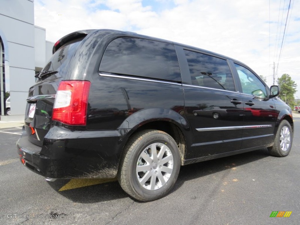 2014 Town & Country Touring - Brilliant Black Crystal Pearl / Black/Light Graystone photo #7