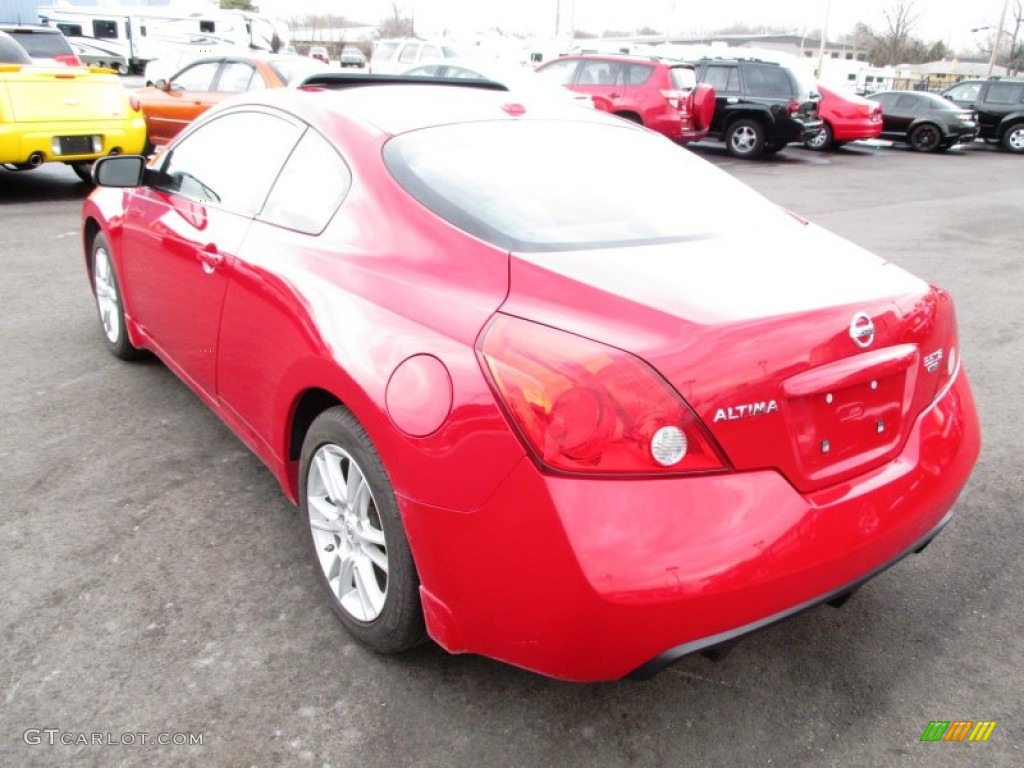 2008 Altima 3.5 SE Coupe - Code Red Metallic / Charcoal photo #25