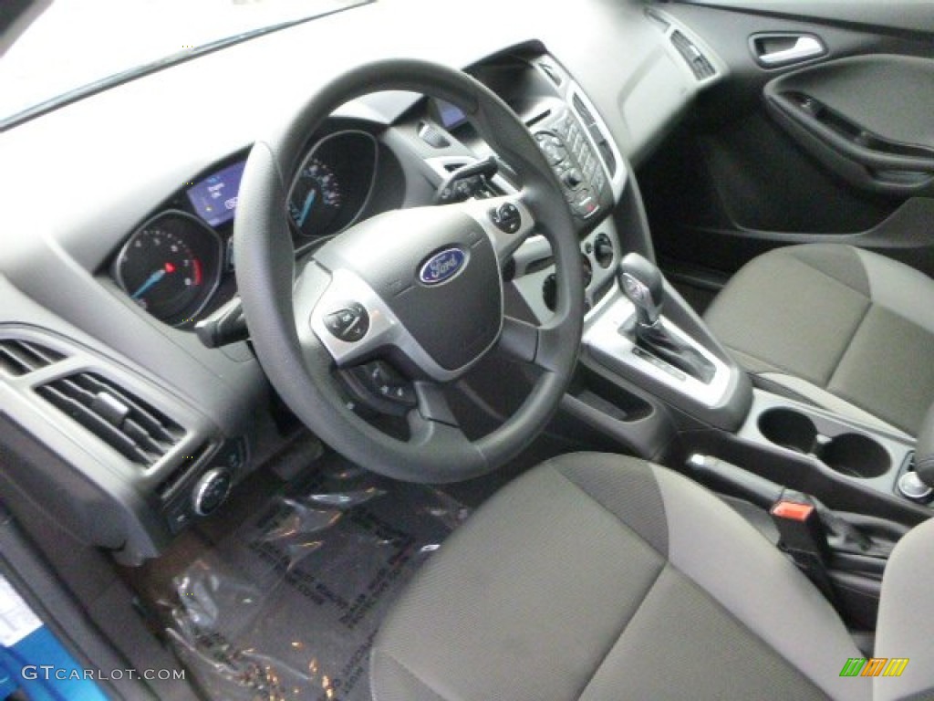2014 Focus SE Sedan - Blue Candy / Charcoal Black photo #20