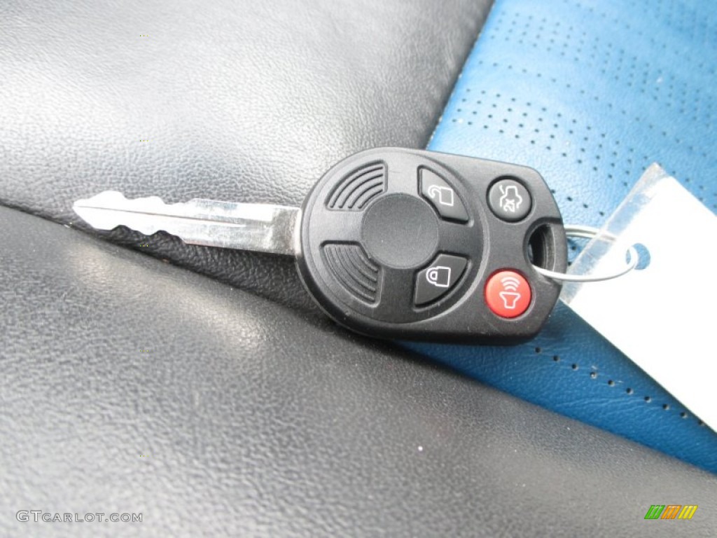 2010 Fusion Sport AWD - Brilliant Silver Metallic / Charcoal Black/Sport Blue photo #15