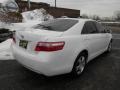 Super White - Camry LE Photo No. 4