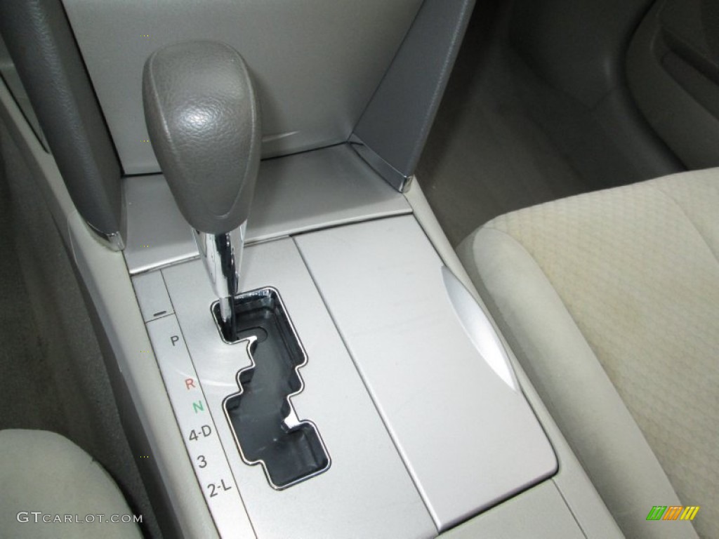 2007 Toyota Camry LE Transmission Photos