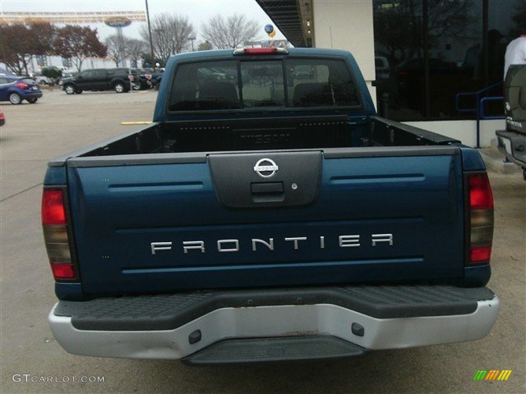 2003 Frontier XE King Cab - Electric Blue Metallic / Gray photo #5