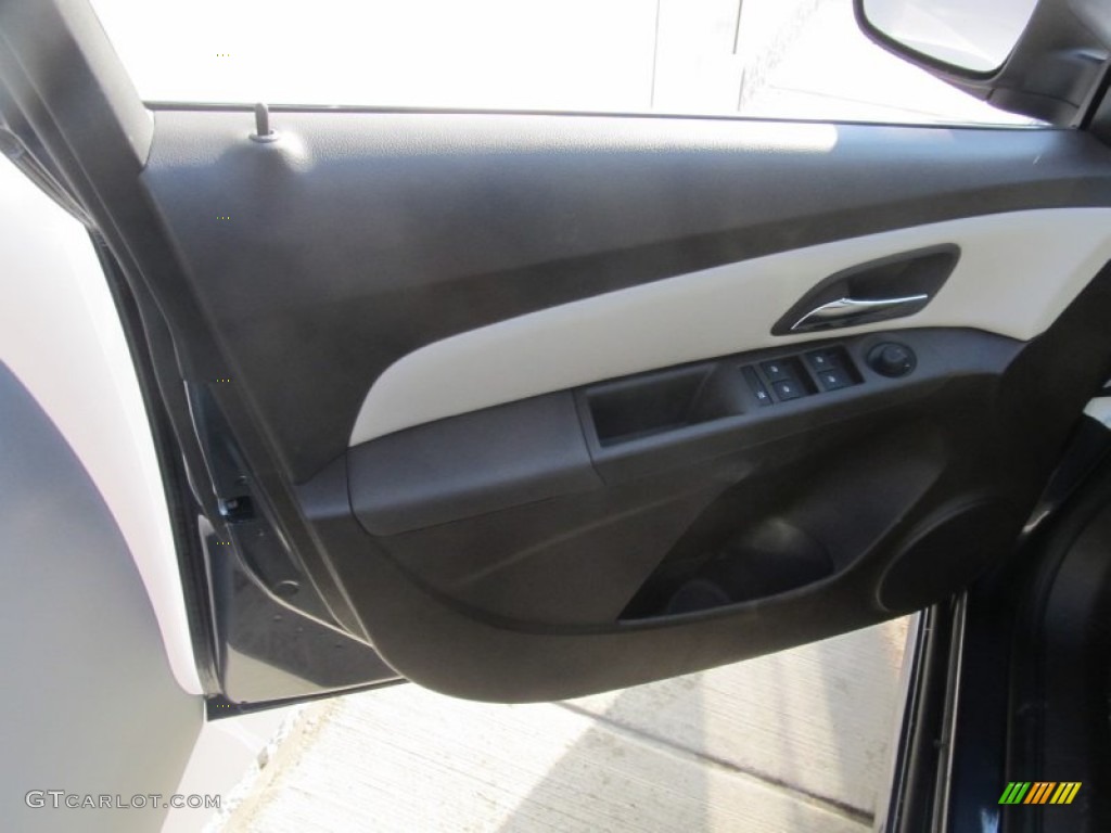 2014 Cruze LT - Atlantis Blue Metallic / Cocoa/Light Neutral photo #10