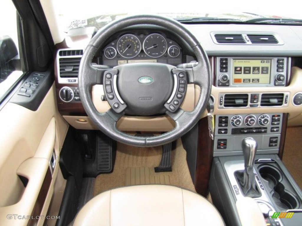 2008 Land Rover Range Rover V8 HSE Sand Dashboard Photo #90773769