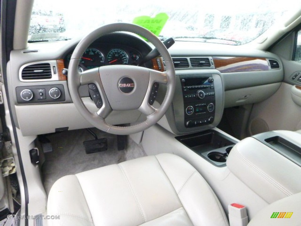 Light Titanium Interior 2008 GMC Yukon SLE 4x4 Photo #90773907