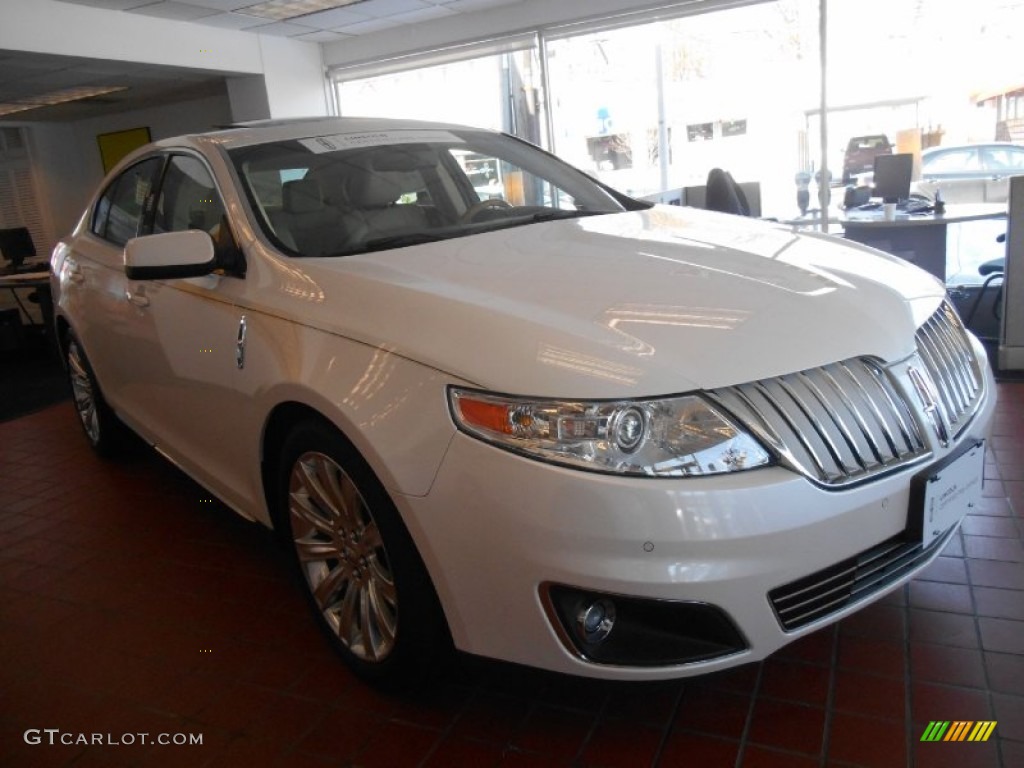 2011 MKS AWD - White Platinum Metallic Tri-Coat / Cashmere photo #1