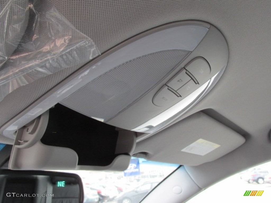 2014 Hyundai Genesis 3.8 Sedan Controls Photo #90777453
