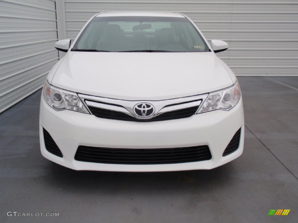 2014 Camry LE - Super White / Ash photo #8