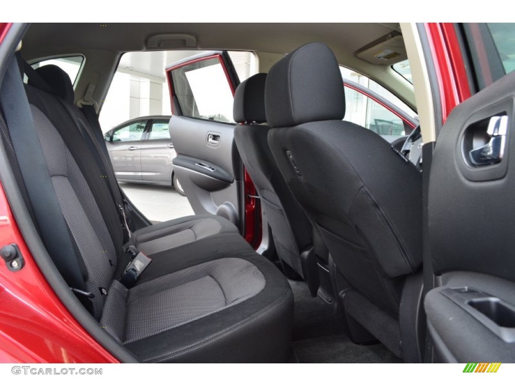 2010 Rogue SL - Venom Red / Black photo #12