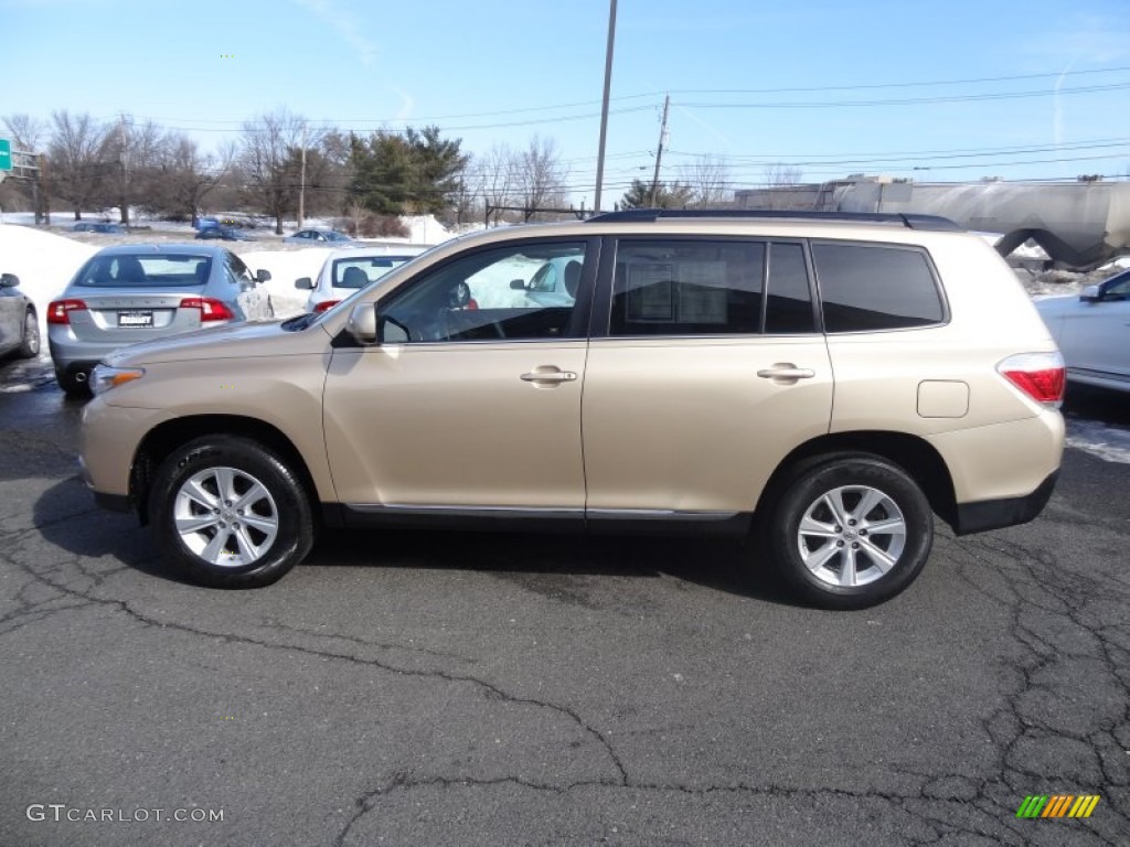 Sandy Beach Metallic 2011 Toyota Highlander SE 4WD Exterior Photo #90783867