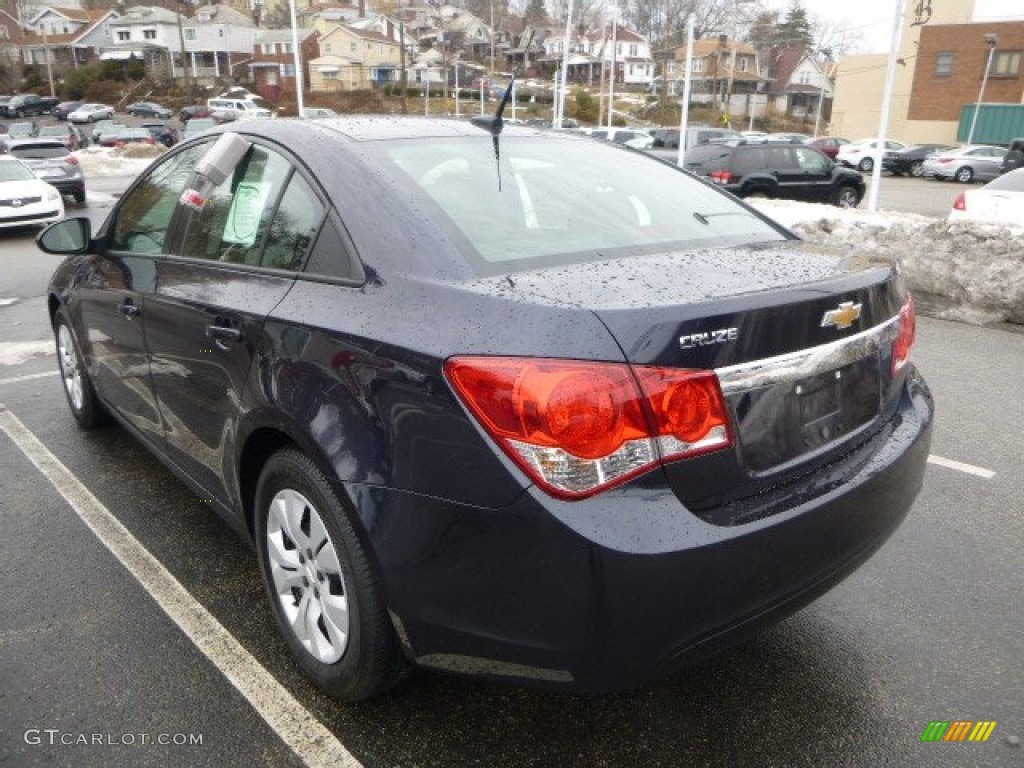 2014 Cruze LS - Blue Ray Metallic / Jet Black/Medium Titanium photo #5