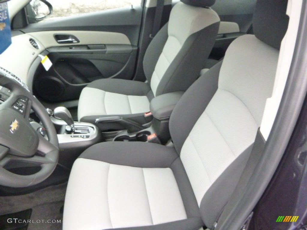 2014 Cruze LS - Blue Ray Metallic / Jet Black/Medium Titanium photo #10