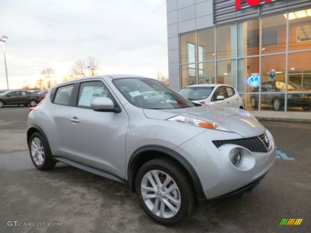 2014 Juke S AWD - Brilliant Silver / Black photo #1