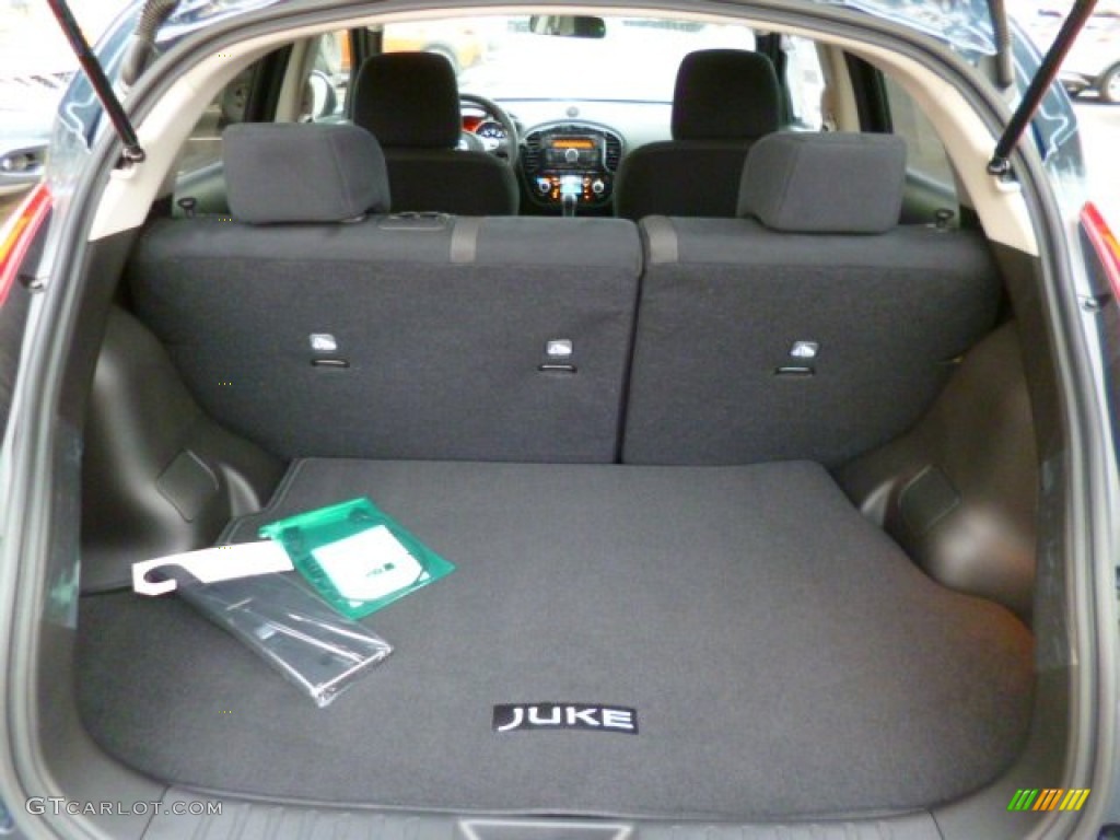 2014 Nissan Juke SV AWD Trunk Photo #90785378