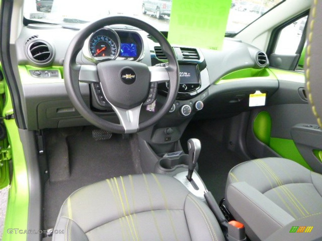 2014 Spark LT - Jalapeno / Silver/Green photo #12