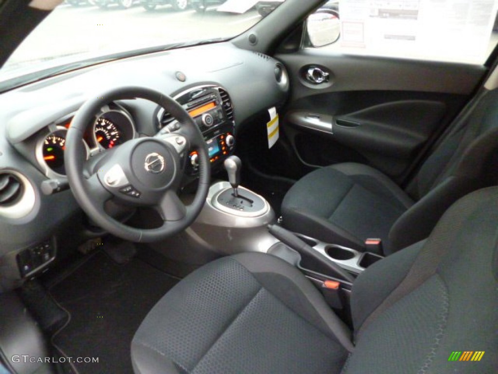 Black Interior 2014 Nissan Juke SV AWD Photo #90785418