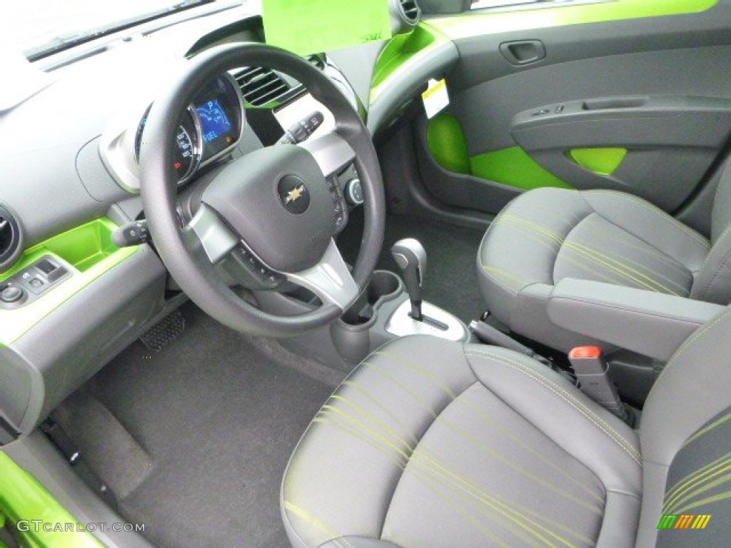 2014 Spark LT - Jalapeno / Silver/Green photo #15