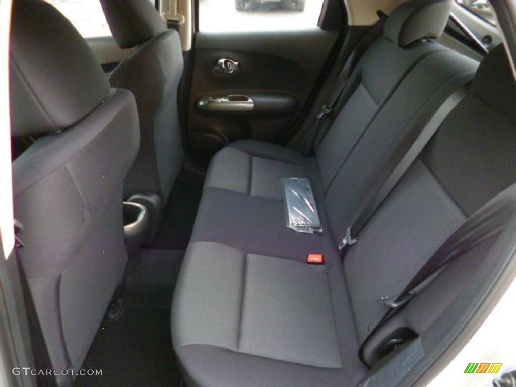 2014 Nissan Juke S Rear Seat Photos