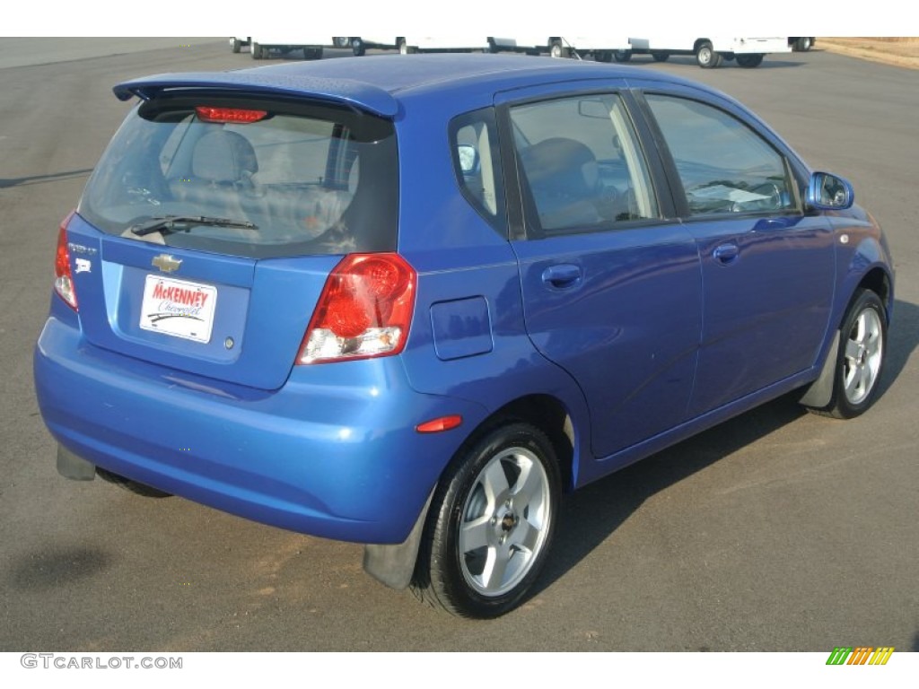 2006 Aveo LT Hatchback - Bright Blue / Charcoal photo #5