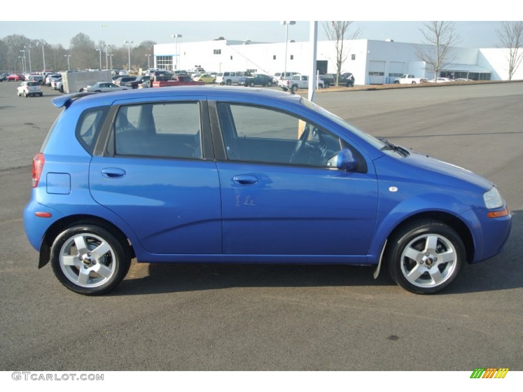 2006 Aveo LT Hatchback - Bright Blue / Charcoal photo #6