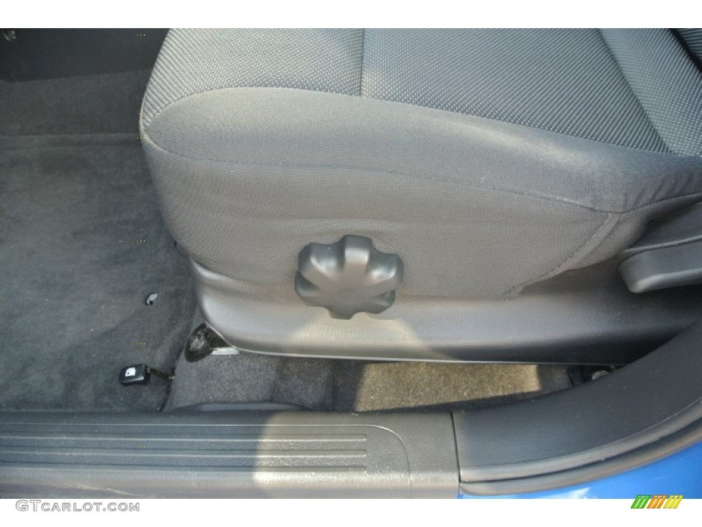 2006 Aveo LT Hatchback - Bright Blue / Charcoal photo #9
