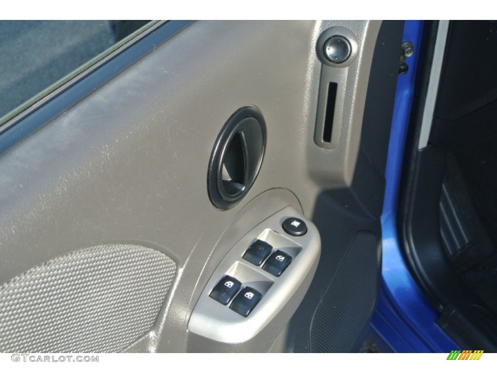 2006 Aveo LT Hatchback - Bright Blue / Charcoal photo #11