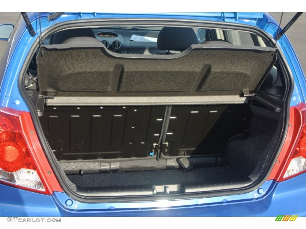 2006 Aveo LT Hatchback - Bright Blue / Charcoal photo #19