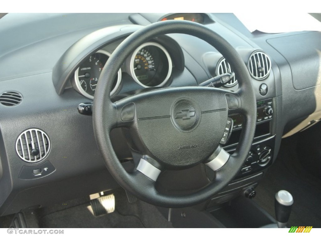 2006 Aveo LT Hatchback - Bright Blue / Charcoal photo #24