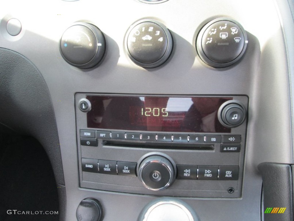 2007 Pontiac Solstice Roadster Controls Photo #90789450