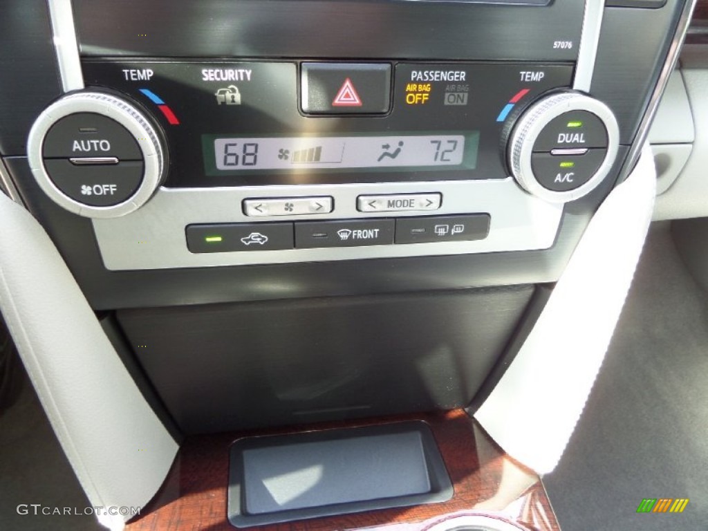 2013 Camry XLE - Magnetic Gray Metallic / Ash photo #18