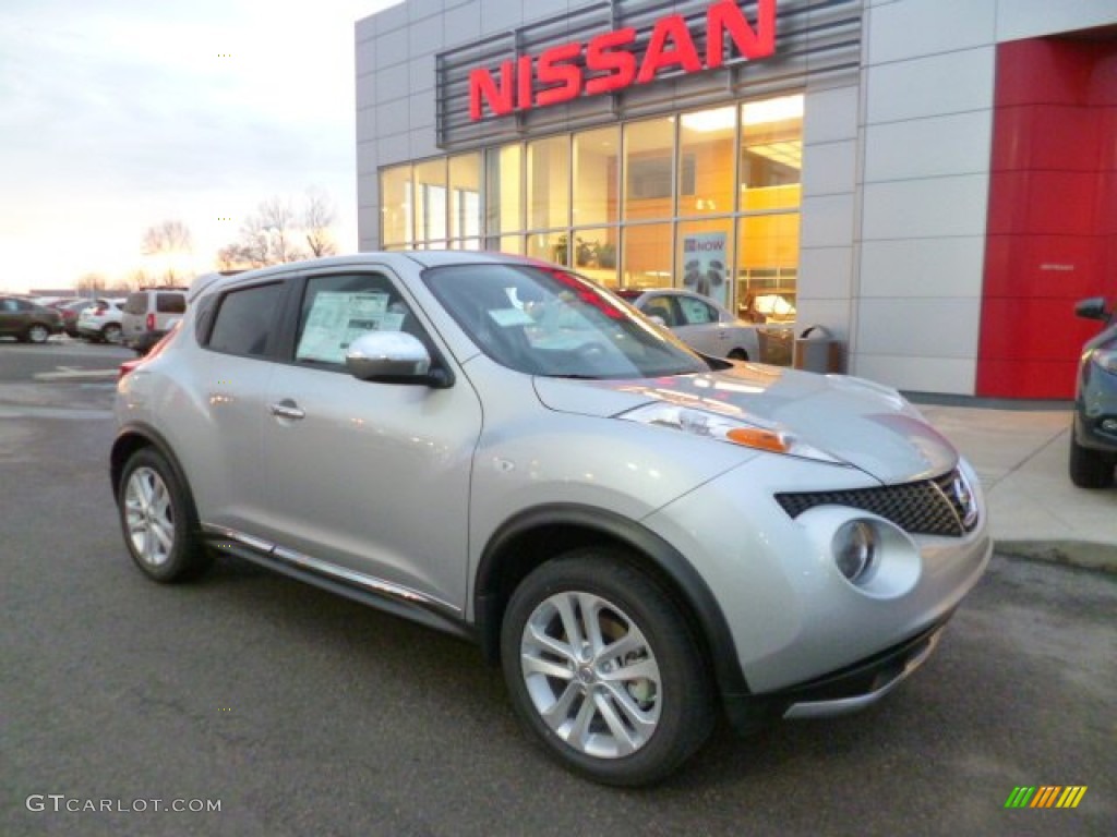 Brilliant Silver Nissan Juke