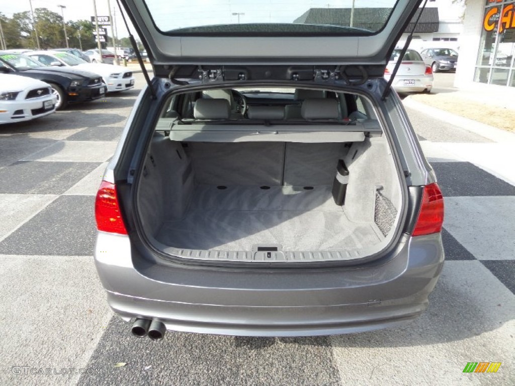 2010 BMW 3 Series 328i xDrive Sports Wagon Trunk Photo #90795018