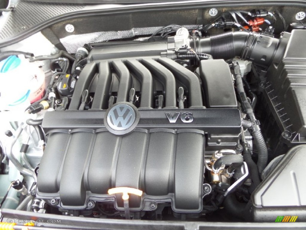 2013 Volkswagen Passat V6 SE Engine Photos