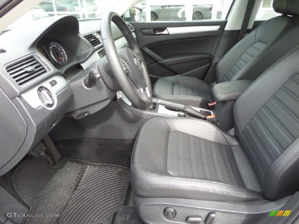 2013 Volkswagen Passat V6 SE Front Seat Photo #90795615