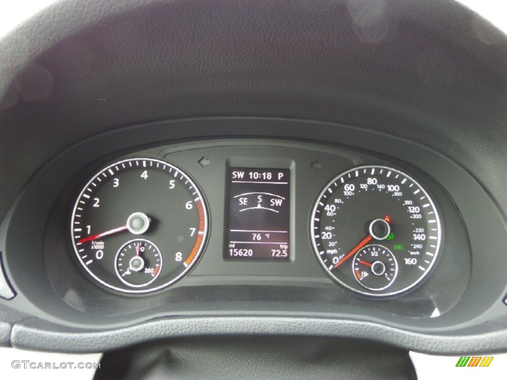 2013 Volkswagen Passat V6 SE Gauges Photos