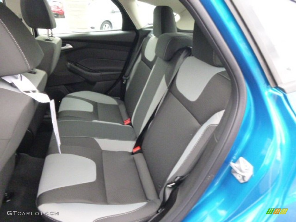 2014 Focus SE Hatchback - Blue Candy / Charcoal Black photo #12