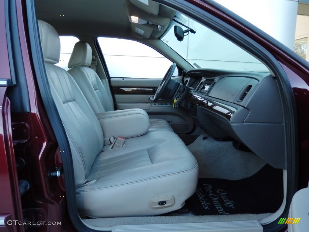 2007 Mercury Grand Marquis LS Front Seat Photo #90798318