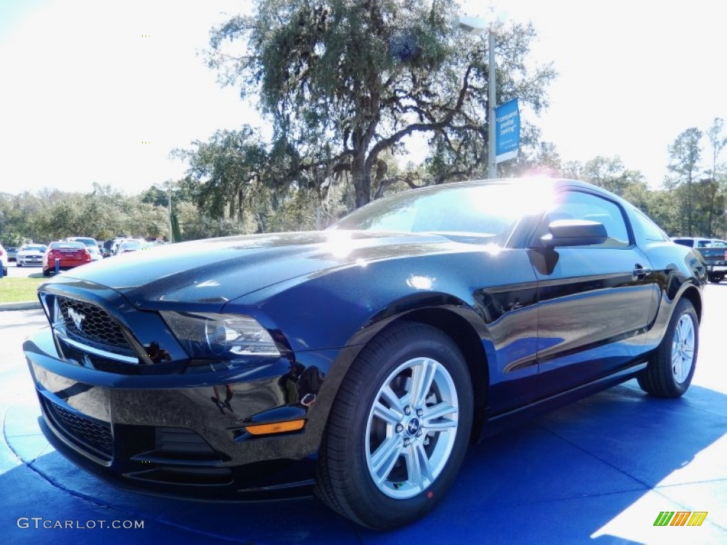 Black Ford Mustang