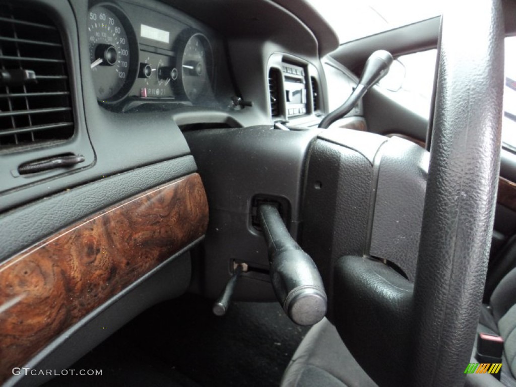 2007 Grand Marquis GS - Dark Toreador Red Metallic / Charcoal Black photo #12