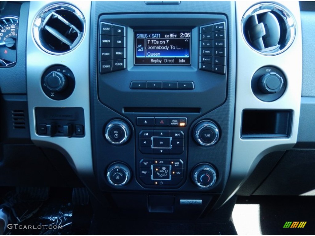 2014 Ford F150 XLT SuperCrew 4x4 Controls Photo #90801003