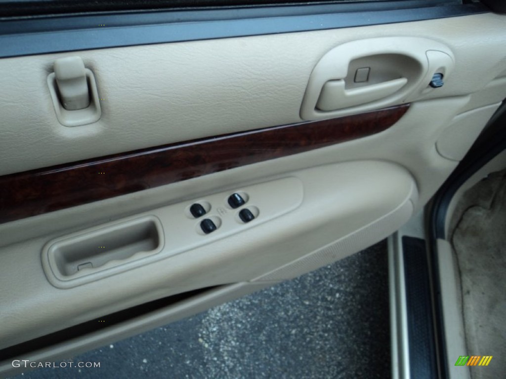 2002 Sebring LXi Convertible - Light Almond Pearl Metallic / Sandstone photo #11